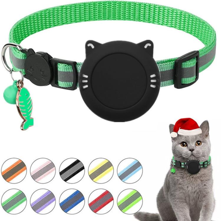 Supporto in silicone impermeabile con fibbia di sicurezza a sgancio rapido e ciondolo a forma di pesce e campanellino per collare per gatti AirTag di seconda generazione / AirTag di prima generazione.