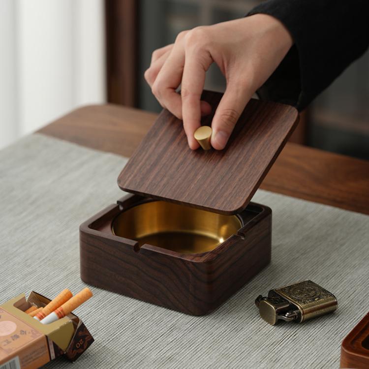 Posacenere magnetico in legno massello e metallo, a prova di cenere e polvere., Walnut Wood Square, Walnut Wood Round, Black Walnut Square, Ebony Wood Square, Dark Walnut Square