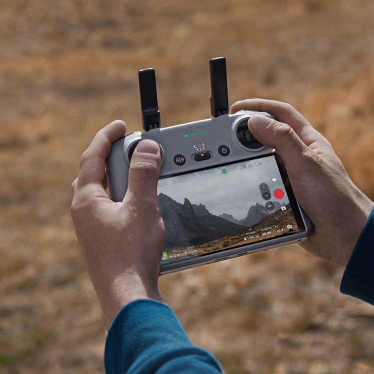 Radiocomando RC 2 usato con schermo per DJI Neo 2 / Mini 5 Pro / Mavic 4 Pro / Air 3S / Air 3 / Mini 4 Pro / Flip / Neo, Used RC 2