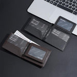 Portafoglio compatto da uomo Baellerry D3110 in pelle con texture litchi e scomparti multipli per carte di credito.