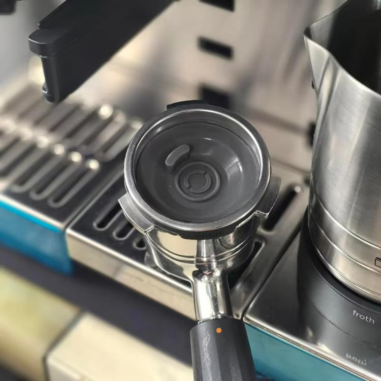 Confezione da 2 dischi filtro cieco da 54 mm per controlavaggio, compatibili con le macchine da caffè Breville serie 8, modelli BES810BSS, BES840XL, BES878BSS, BES880 e BES870X.