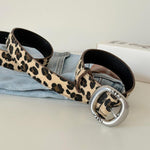 Cintura in pelle mohair con stampa leopardata e fibbia in metallo