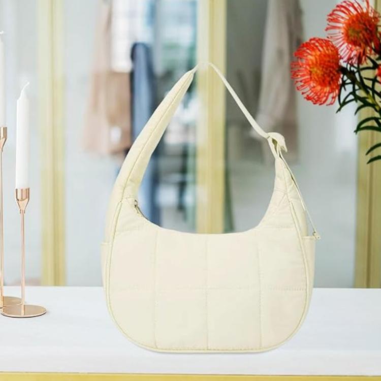 Borsa a mano da donna monospalla in piuma con tracolla regolabile