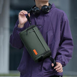 WEIXIER WD5624 Borsa a tracolla piccola da uomo, leggera, con design multi-tasche, impermeabile e antigraffio.