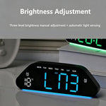 Sveglia digitale con ampio display a LED, 3 livelli di luminosità, funzione di attenuazione automatica, luce notturna d'atmosfera e timer.