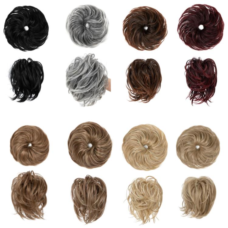 Parrucca con finta acconciatura a chignon e riccioli morbidi