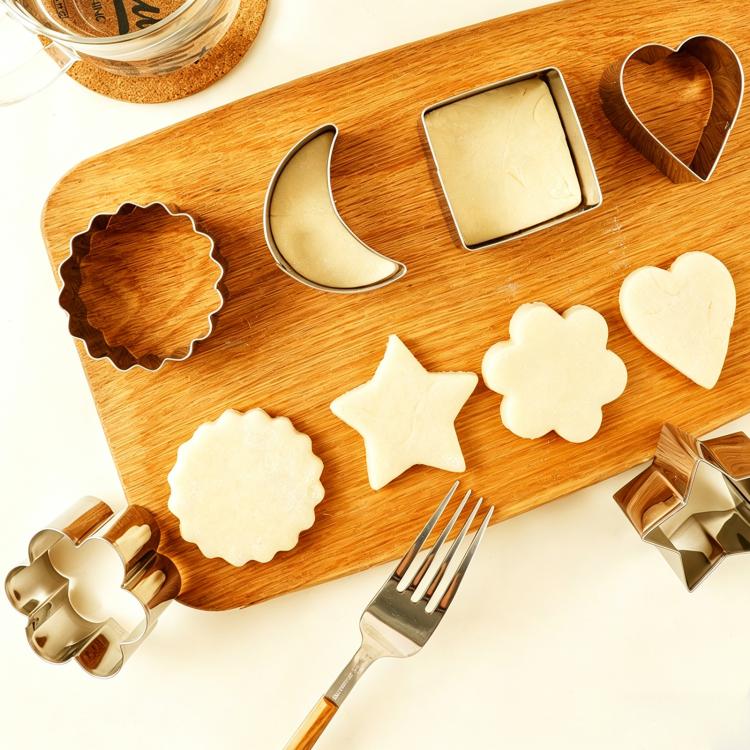 Stampo per biscotti in acciaio inossidabile, tagliabiscotti a forma di stella e luna, LsCook 6-Piece Set