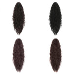 Parrucca lunga, ondulata e vaporosa con coda di cavallo e fermagli per capelli.