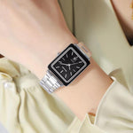 Orologio da donna SKMEI 2566 vintage con cinturino in acciaio, adatto per il lavoro, resistente all'acqua fino a 30 metri, con calendario, movimento al quarzo, ideale per l'uso quotidiano.