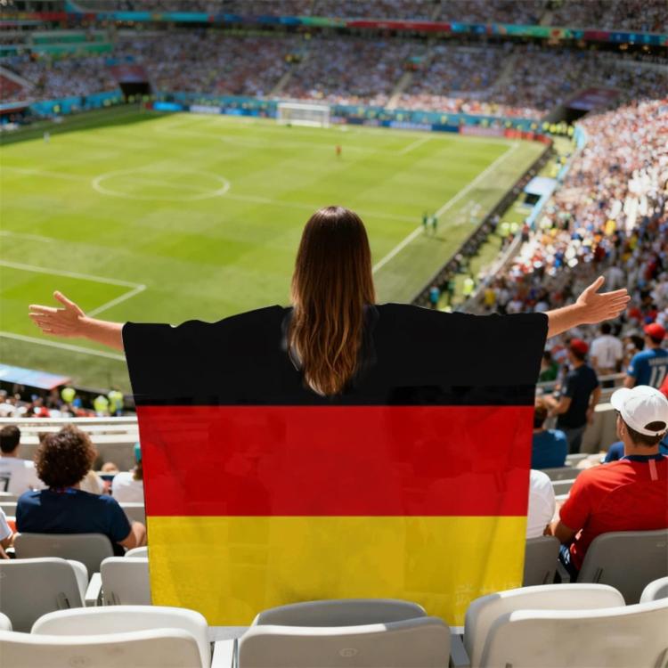 Mantelli e bandiere dei tifosi USA-Canada-Messico per i Mondiali, Argentina, Australia, Brazil, Belgium, Denmark, Germany, Ecuador, France, Colombia, Netherlands, Canada, Croatia, United States, Mexico, Norway, Portugal, Switzerland, Senegal, Turkey   ...