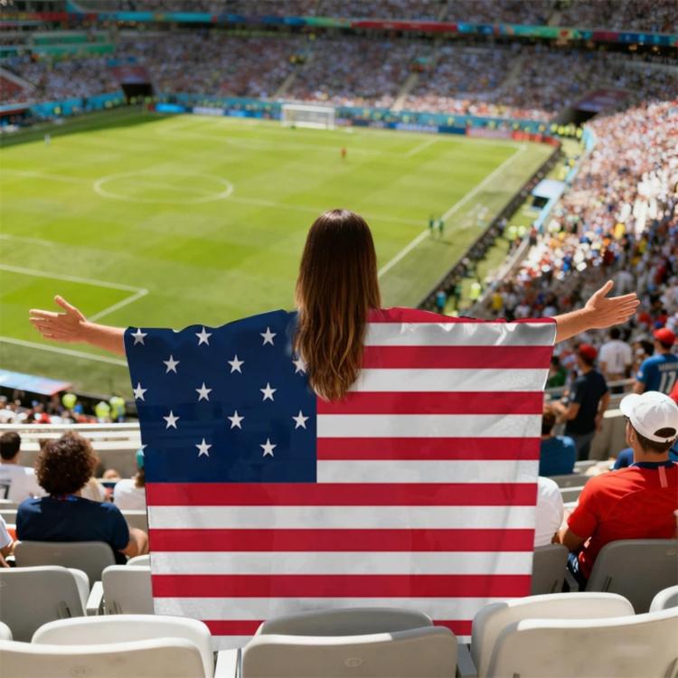 Mantelli e bandiere dei tifosi USA-Canada-Messico per i Mondiali, Argentina, Australia, Brazil, Belgium, Denmark, Germany, Ecuador, France, Colombia, Netherlands, Canada, Croatia, United States, Mexico, Norway, Portugal, Switzerland, Senegal, Turkey   ...