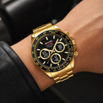Orologio digitale da uomo SKMEI 2587 con cinturino in acciaio inossidabile, triplo quadrante, cronografo e impermeabilità fino a 30 metri.