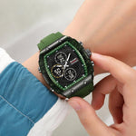 Orologio sportivo multifunzione SKMEI 2602 con doppio display, impermeabile fino a 50 metri, cronografo, display luminoso e design per attività all'aperto.