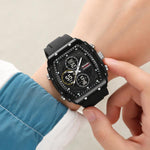 Orologio sportivo multifunzione SKMEI 2602 con doppio display, impermeabile fino a 50 metri, cronografo, display luminoso e design per attività all'aperto.
