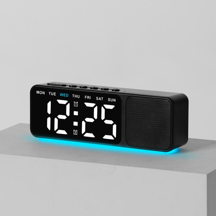 Sveglia digitale con altoparlante Bluetooth e luce notturna, ampio display a LED con data, regolazione della luminosità e doppia funzione snooze.