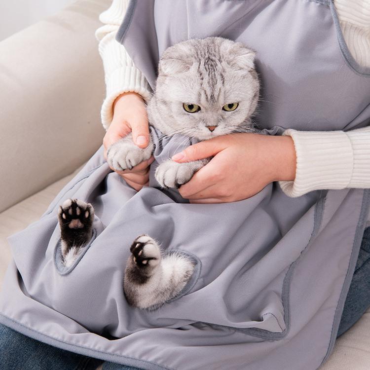 Grembiule estivo per la toelettatura dei gatti, ideale per tagliare le unghie, con design anti-pelo e apertura per i piedi.
