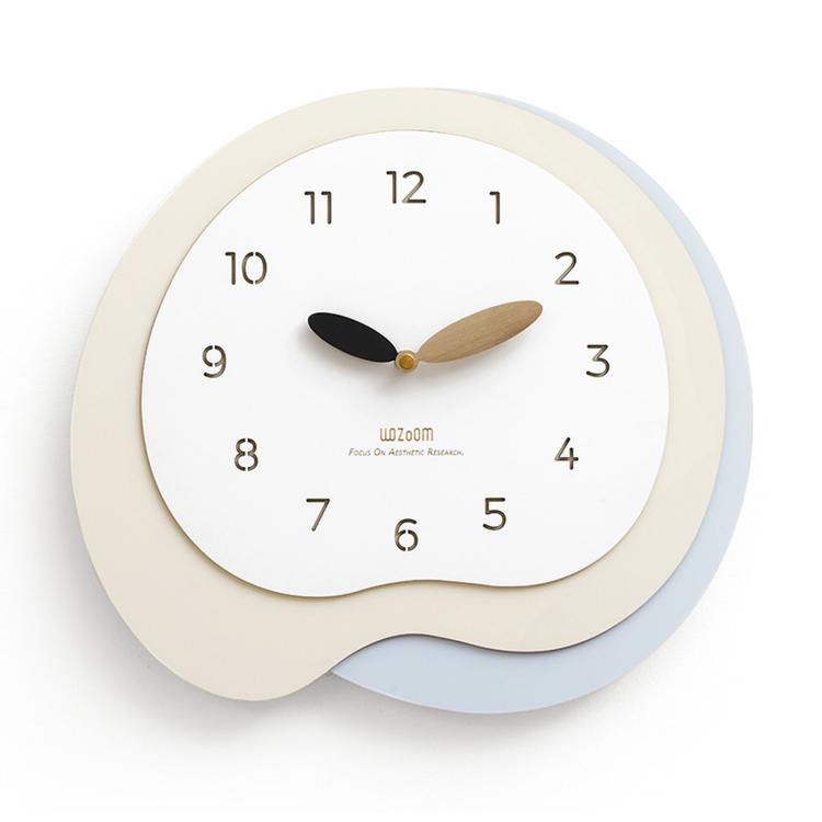 wozoom Orologio da parete moderno e irregolare, silenzioso, decorativo, al quarzo, in legno, per soggiorno, Beige Blue With Second Hand, Beige Blue, Green Beige, Black Gray, Beige Blue 3D, Green Beige 3D, Black Gray 3D