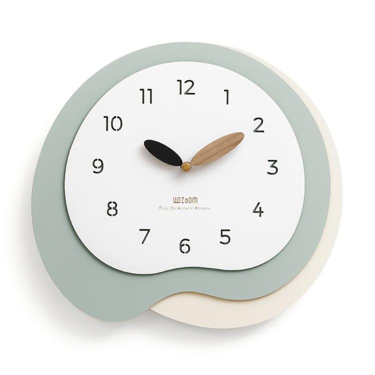 wozoom Orologio da parete moderno e irregolare, silenzioso, decorativo, al quarzo, in legno, per soggiorno, Beige Blue With Second Hand, Beige Blue, Green Beige, Black Gray, Beige Blue 3D, Green Beige 3D, Black Gray 3D