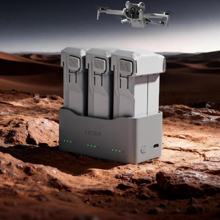 Hub di ricarica parallela LKTOP da 65 W per batterie DJI Mini 5 Pro / Mini 4 Pro / Mini 3 Pro, con 3 alloggiamenti per ricarica rapida simultanea., 65W 3-Bay