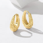 Orecchini con perno in argento e texture metallica ondulata, YIE420, YIE421, YIE422-AL, YIE422-AS, YIE422-BL, YIE422-BS