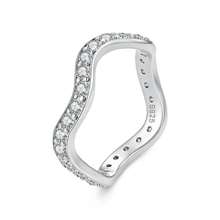 Minimalist S925 Sterling Silver Wave White Gold Plated Moissanite Ring
