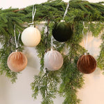 15pcs /Set Velvet-Covered Christmas Ball Ornaments, 6cm, 8cm