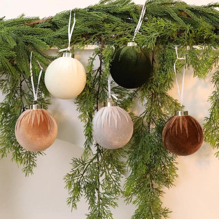 15pcs /Set Velvet-Covered Christmas Ball Ornaments, 6cm, 8cm