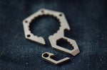 EDC Mini leggero apribottiglie birra portachiavi strumento tascabile campeggio all'aperto escursione gadget di utilità, Titanium Alloy, Stainless steel