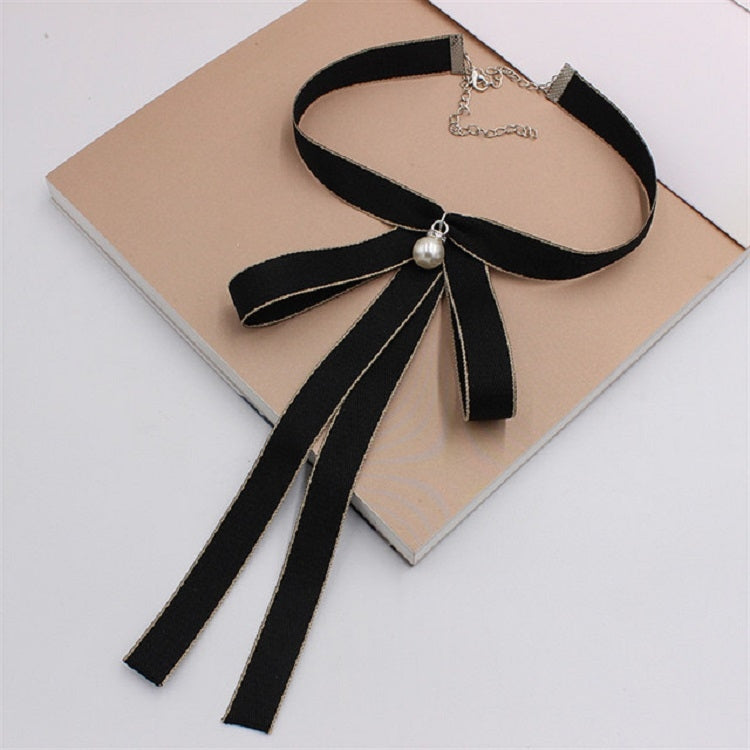 Papillon da donna con nodo a fiocco, uniforme selvaggia