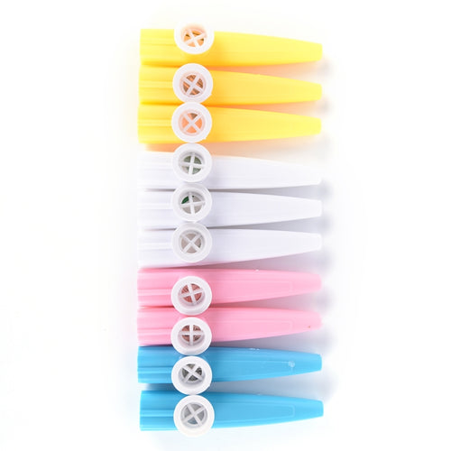 Strumento di accompagnamento per bambini Kazoo in plastica da 10 pezzi, consegna a colori casuale, 10PCS Kazoo