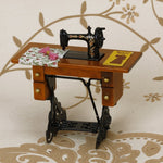 Modello di scena della decorazione della casa delle bambole del giocattolo della mini macchina da cucire, Sewing Machine