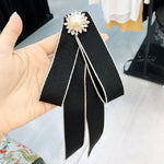 Accessori di abbigliamento con spilla con nodo a fiocco e strass con perle e papillon lungo selvaggio da donna
