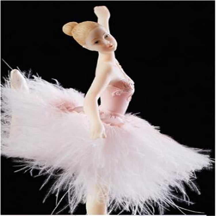 Elegante e raffinato carillon da giostra per ballerine, carillon con piume Barbie