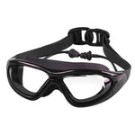 J8150 Protezione per gli occhi Occhialini da nuoto a luce piatta per adulti antiappannamento con montatura grande e tappi per le orecchie, J8150 (Transparent Black), J8150 (Transparent Red Silver), J8150 (Transparent White), J8150 (Smoky Black)        ...
