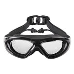 J8150 Protezione per gli occhi Occhialini da nuoto a luce piatta per adulti antiappannamento con montatura grande e tappi per le orecchie, J8150 (Transparent Black), J8150 (Transparent Red Silver), J8150 (Transparent White), J8150 (Smoky Black)        ...