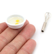 Modello di scena di gioco di cibo in miniatura Accessori per la casa delle bambole Mini set di frullino per le uova manuale, Manual Egg Beater Set