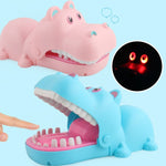 Cartoon Creative Hippo Shape Bite Hand Novità Giocattoli ingannevoli con luce e musica, consegna a colori casuale, Hippo