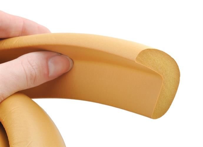 Bobina nastro paraspigoli in schiuma per protezione bordi 2m 5902367975333 00002678 Iso Trade WB1929