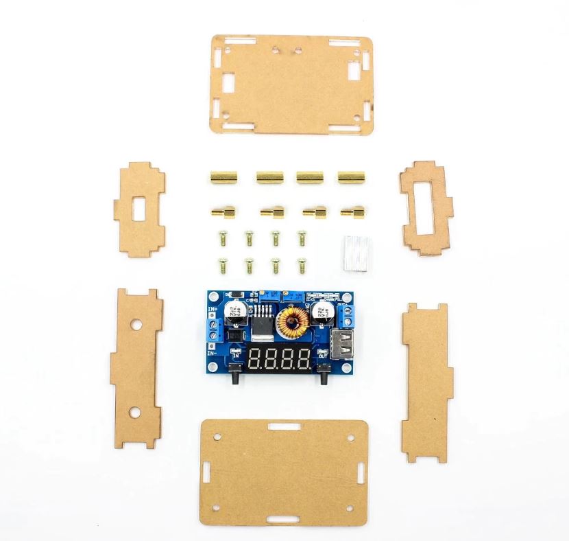 Regolatore di tensione da 5-36V a 1,25-32V DC con display e USB WB354