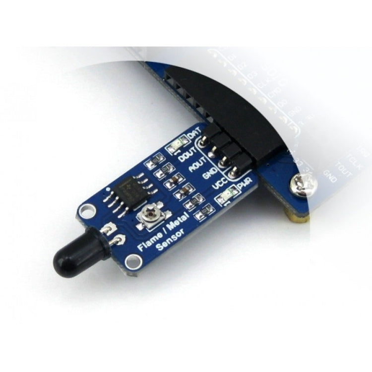 Sensore di fiamma con comparatore LM393 5V